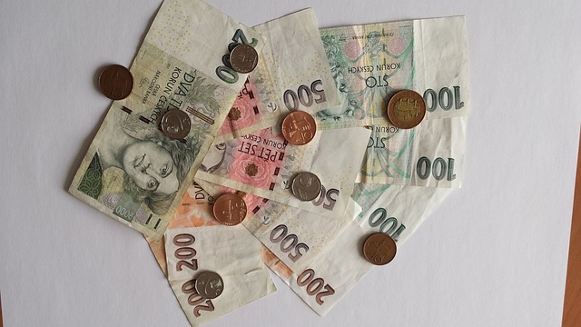 peníze na papíře